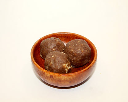 Ragi / Nachani Laddu- रागी/ नागली लाडू